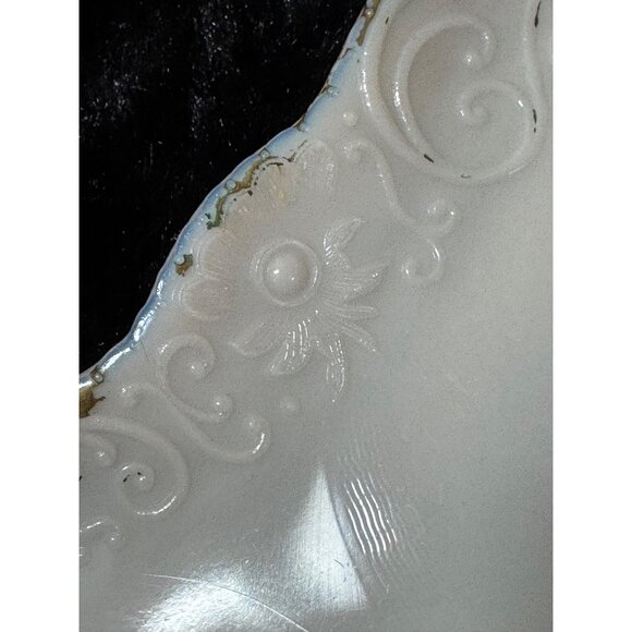 Antique Embossed Scalloped Edge Floral White Ceramic Platter Trinket Dish - Picture 5 of 9